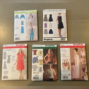 Simplicity‎ Sewing Pattern Bundle (5) Including 1914AA, 1621A, 4077, 8049, 2215